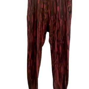 Lululemon Joggers Black/Purple w pockets.